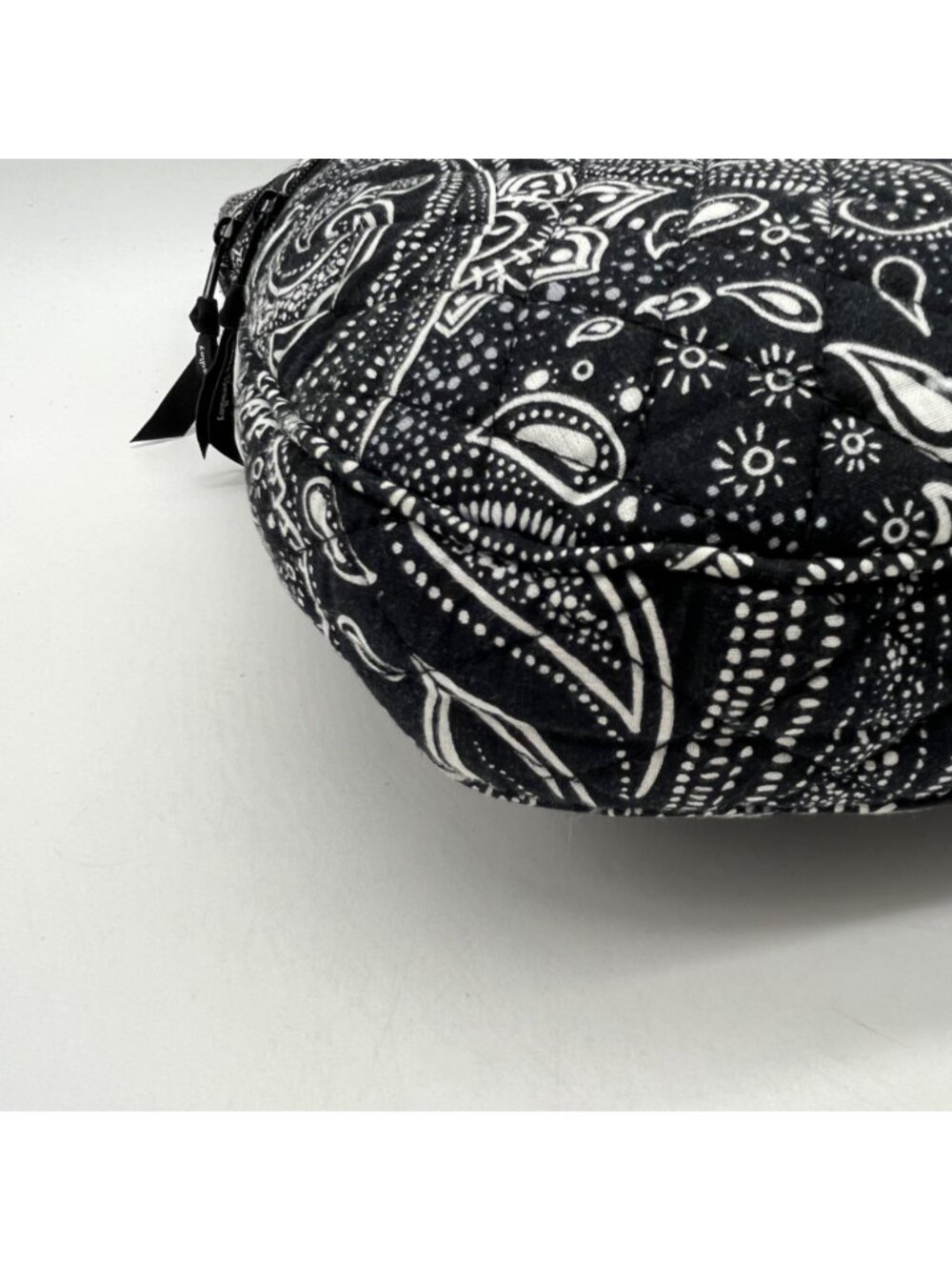 Vera Bradley Black And White Paisley Print Crossbody - Picture 6 of 10